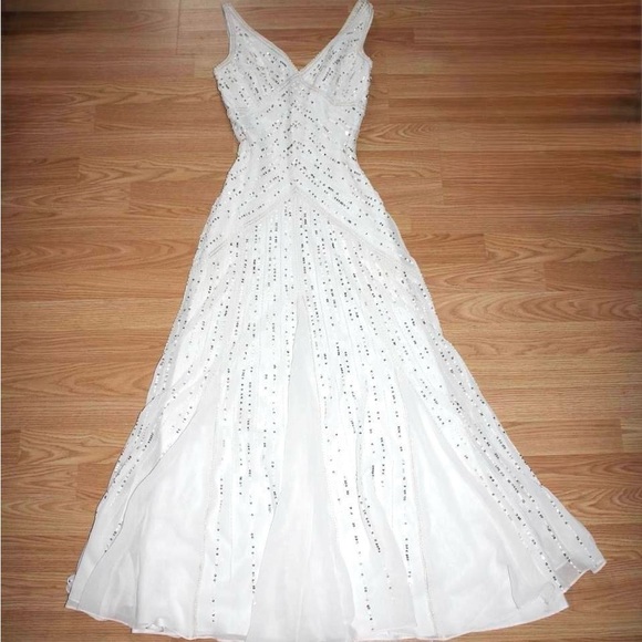 Aidan Mattox Dresses & Skirts - Aidan Mattox White Beaded V-Neck Prom Dress